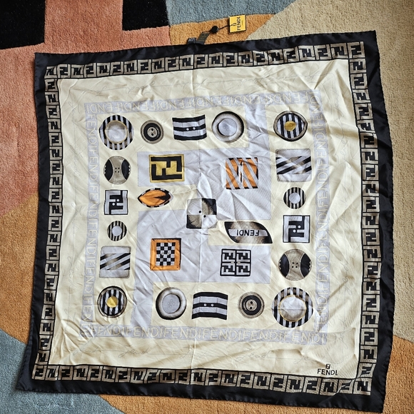 NWT Fendi Black Gold Cream Silk Foulard Scarf 90 - Picture 1 of 10